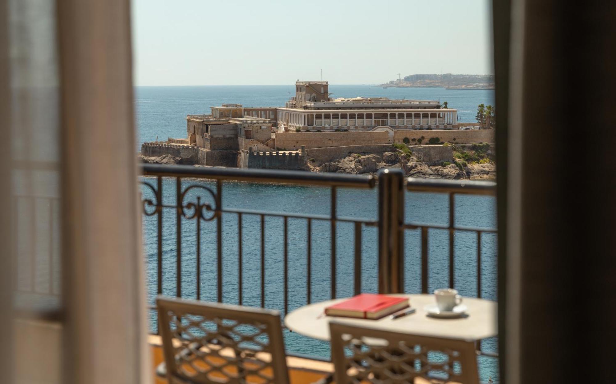 Camera Familiare Deluxe con Vista Mare