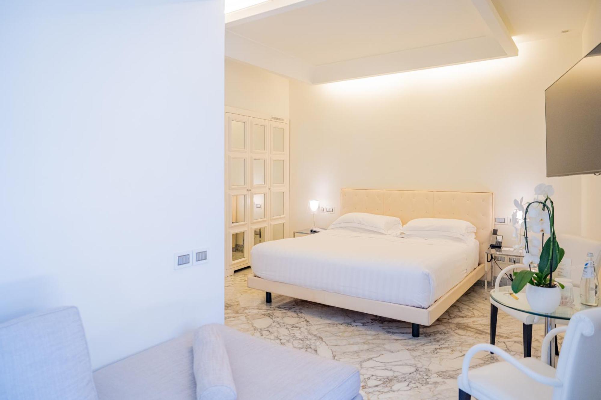 Deluxe Double Room Terrace Pool