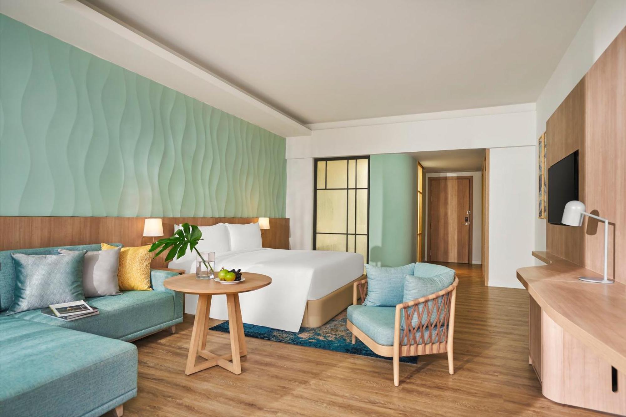 Standard King Room with Forest View - Smoking