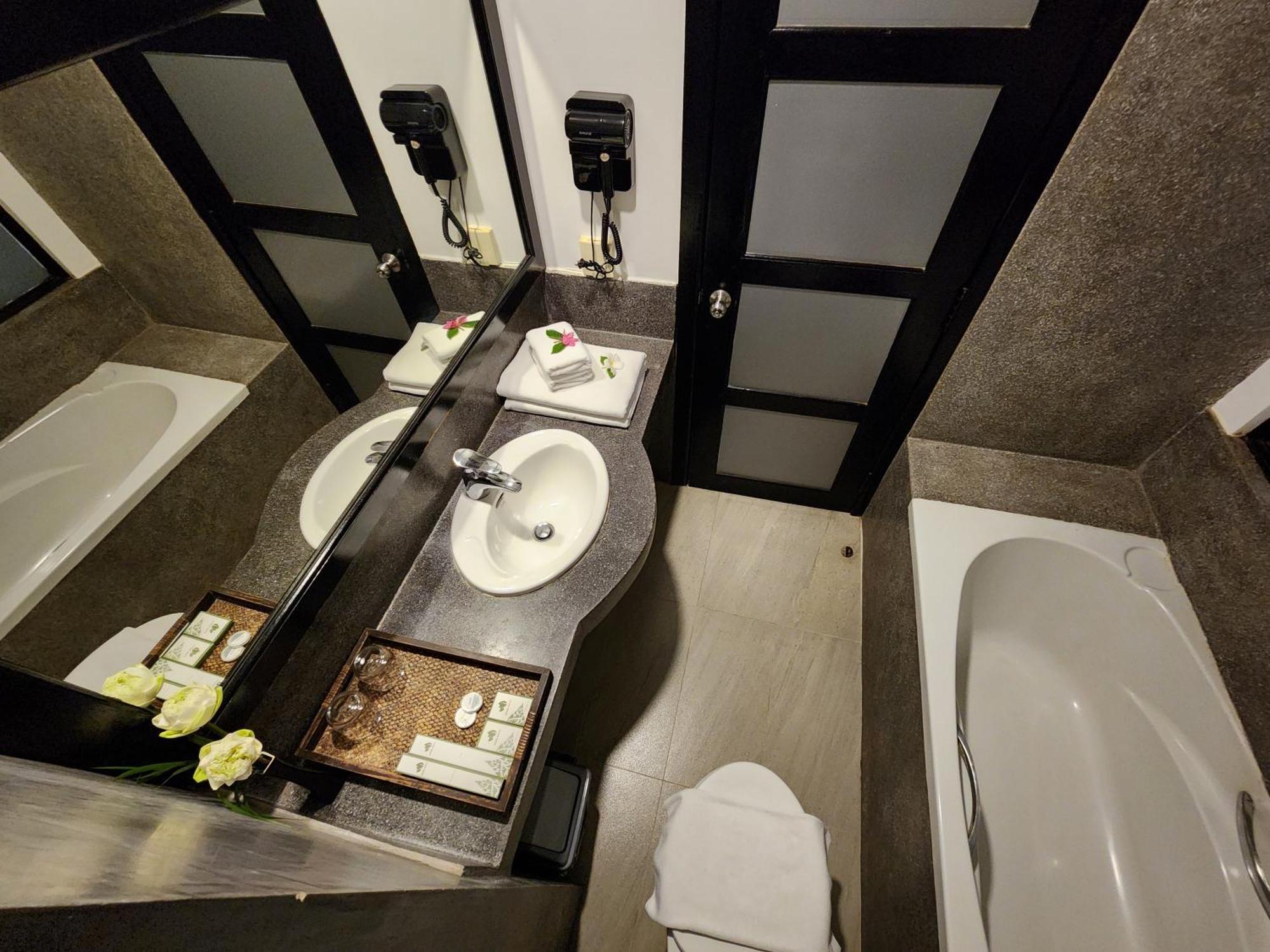 Deluxe Single Room