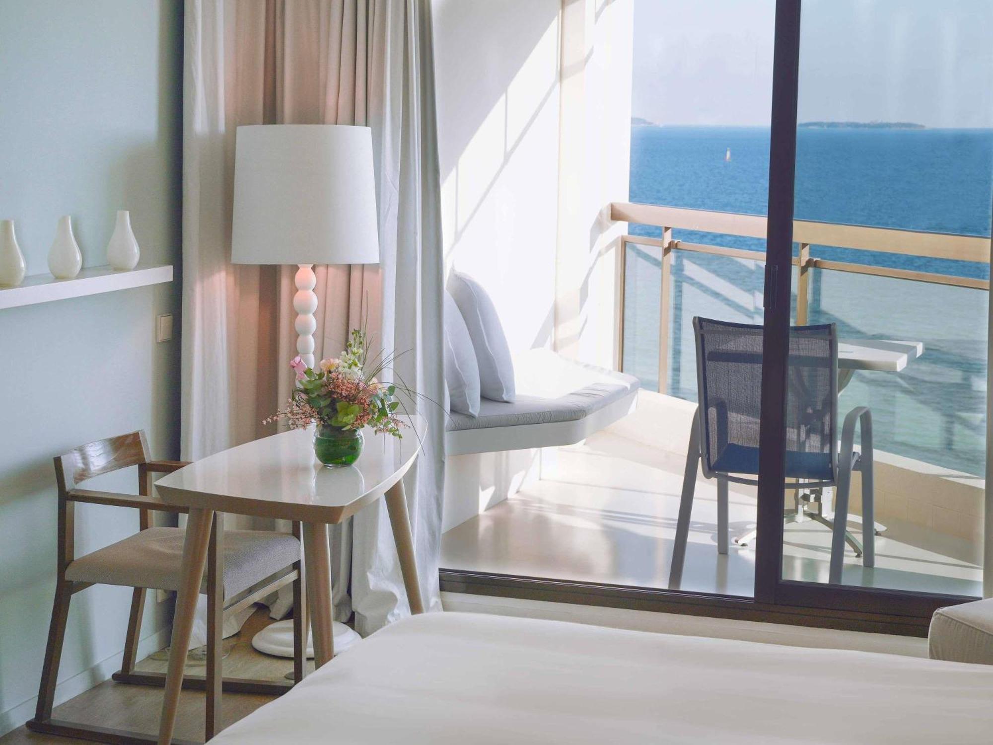 Deluxe Room Terrace Sea View