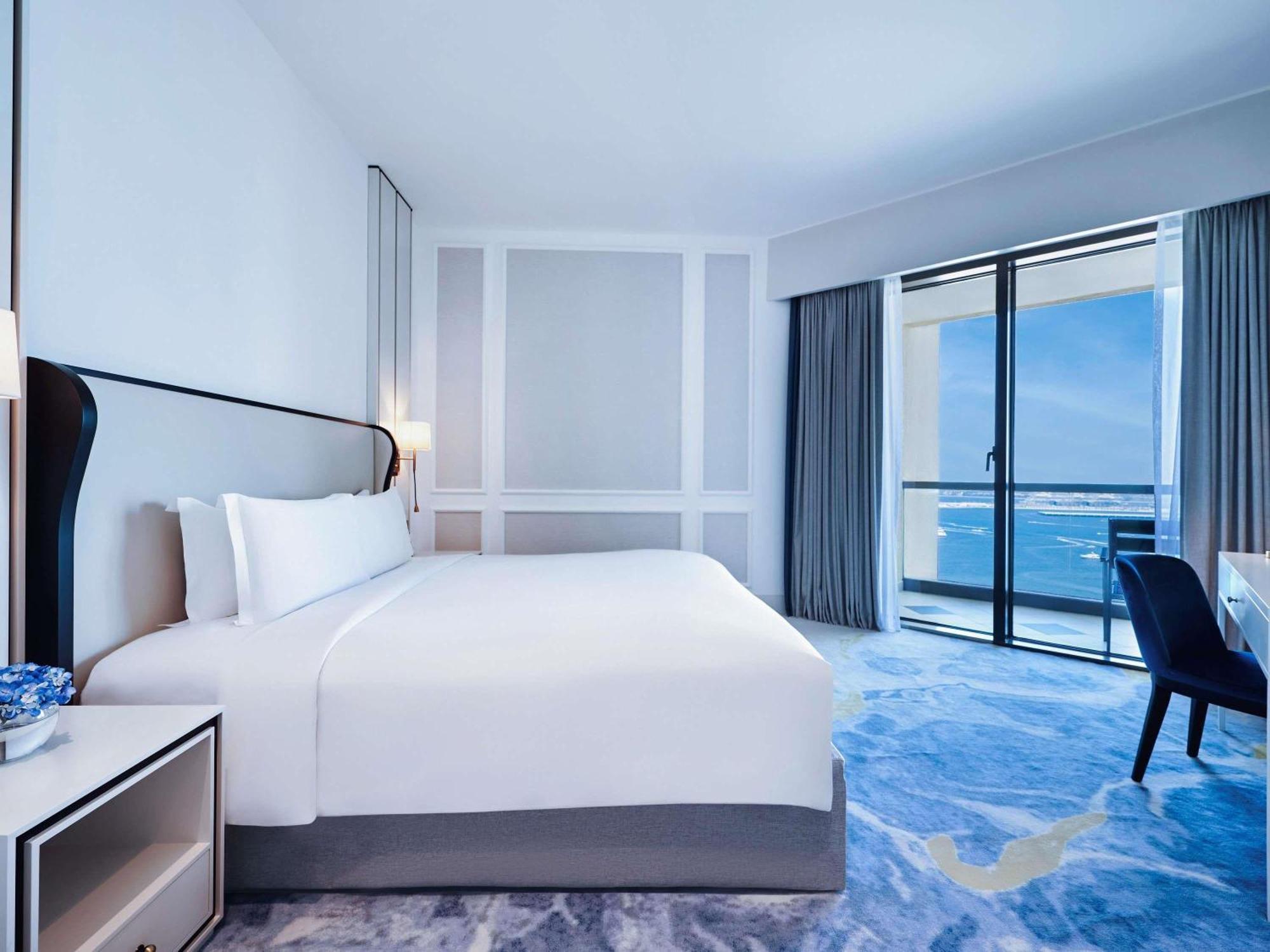 Superior Twin Room Two Single Beds Partial Sea View Balcony