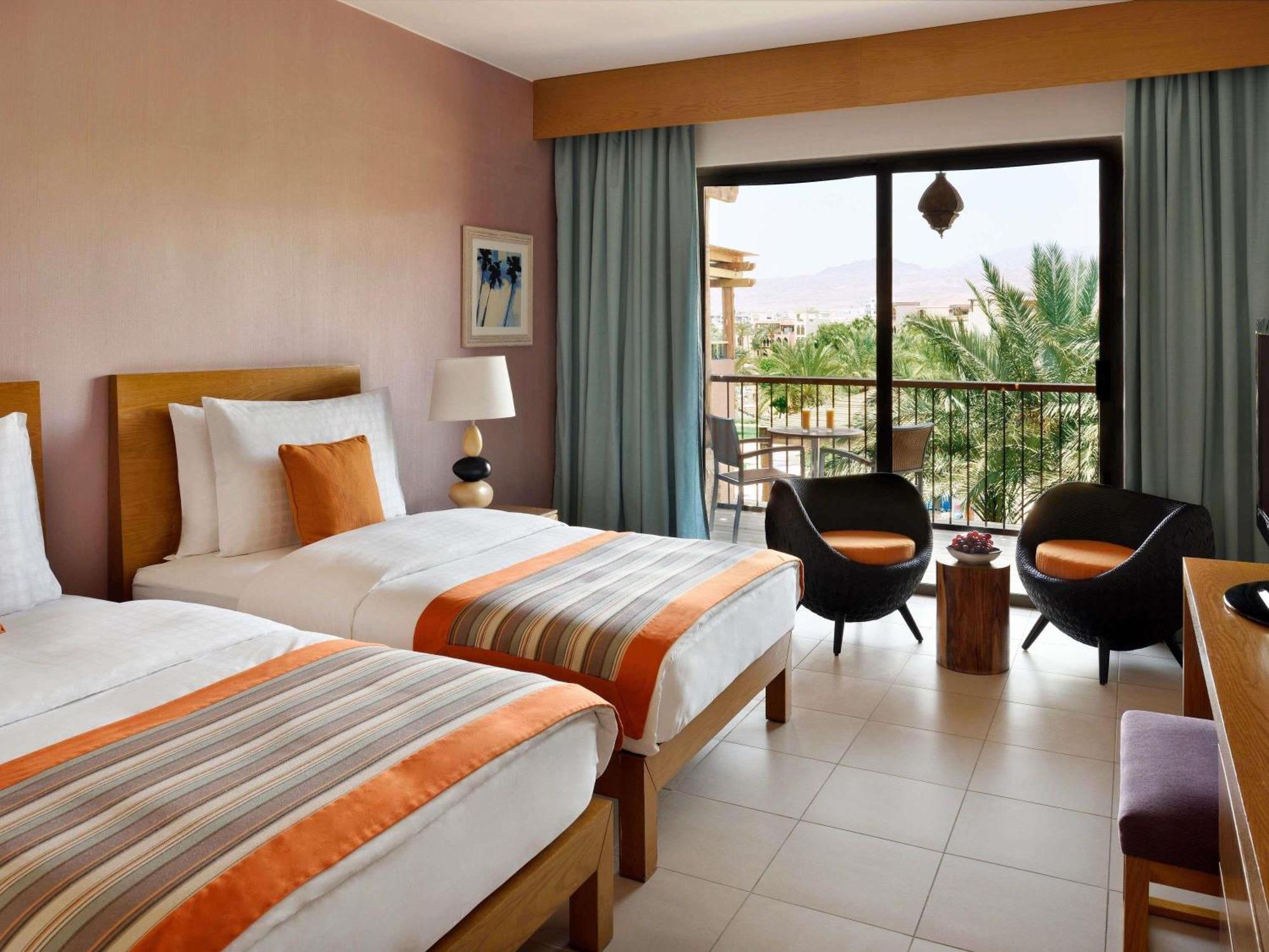 Superior Twin Room Pool View