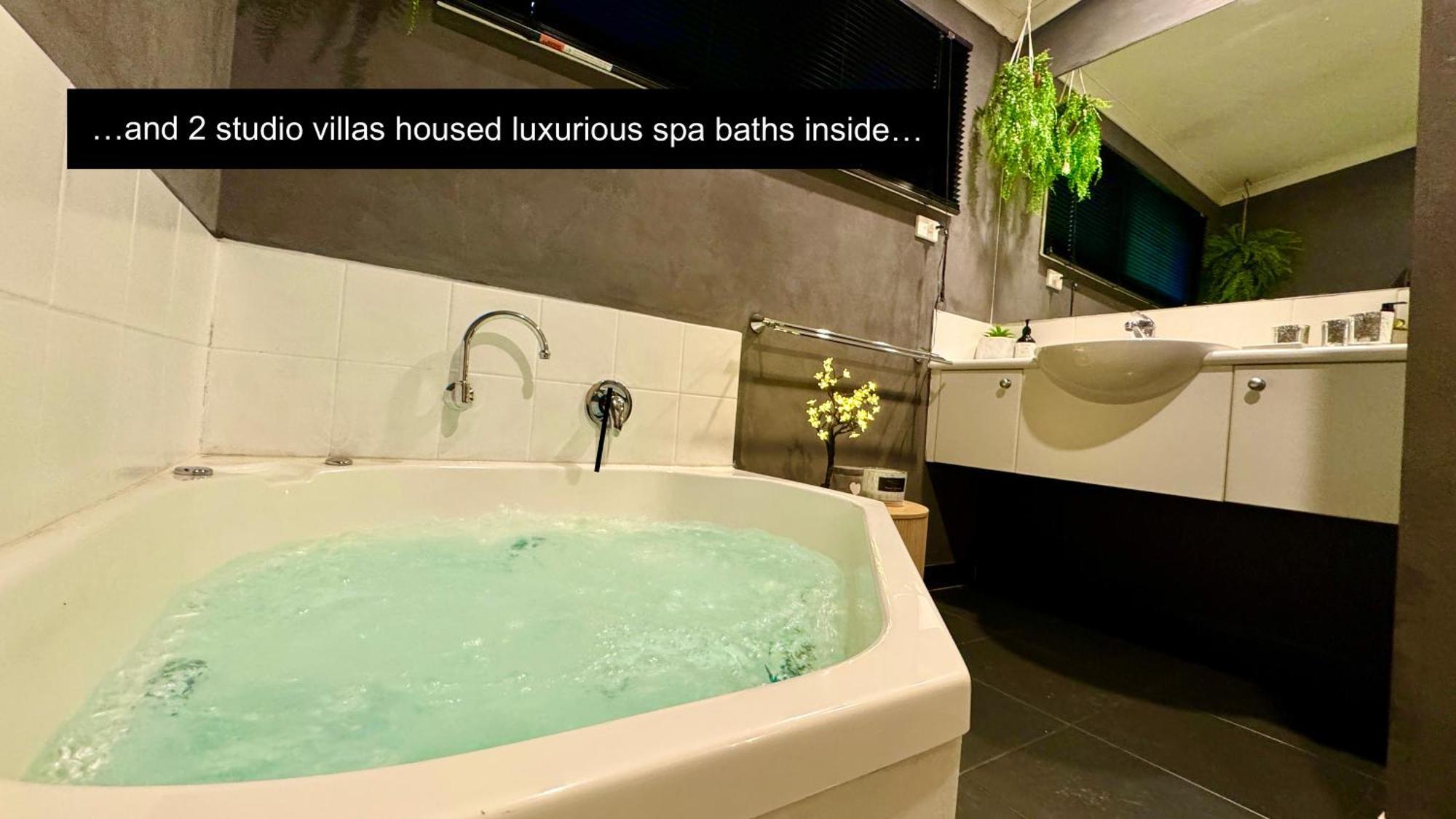 Studio Spa Bath