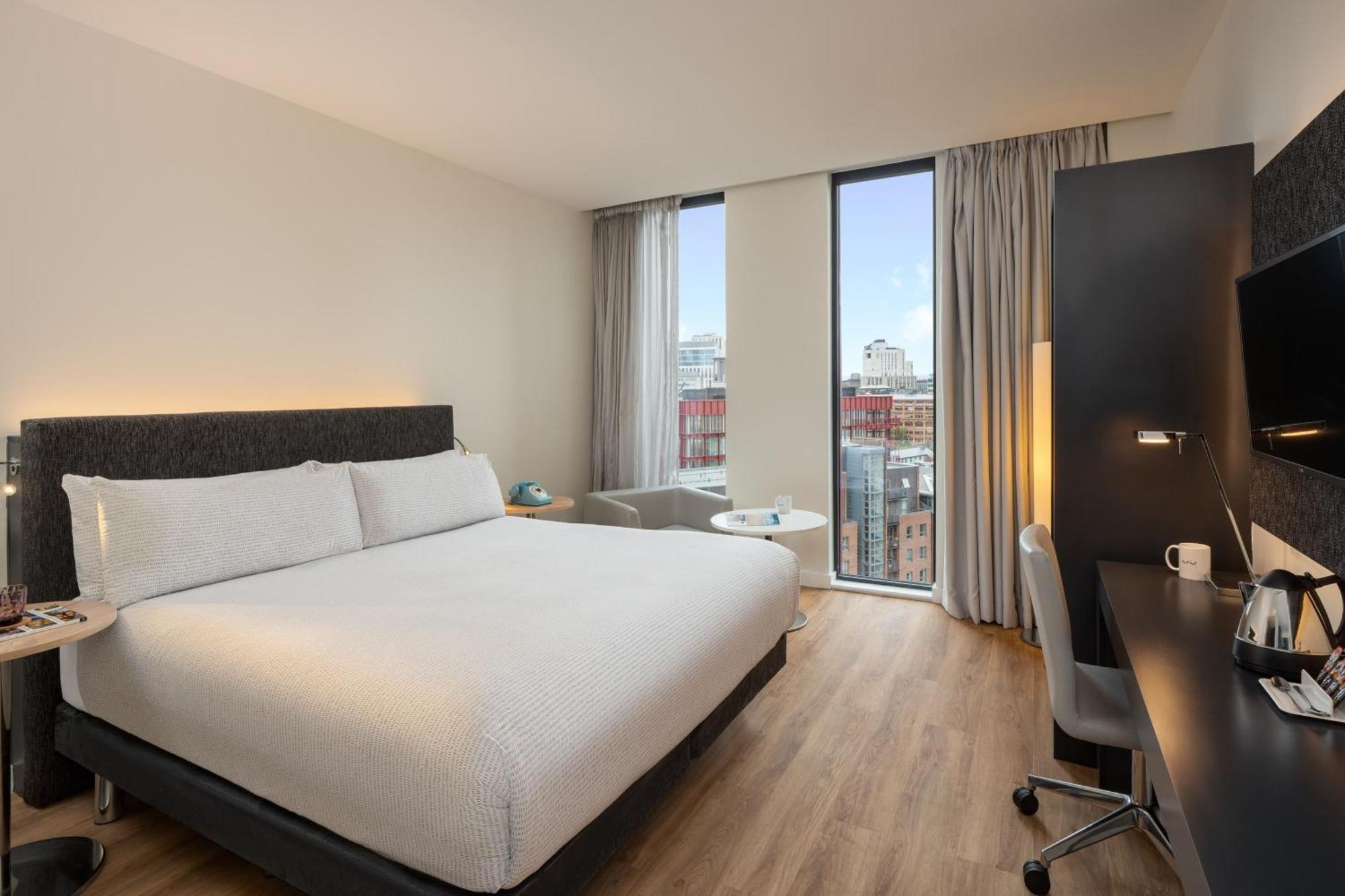 The INNSiDE Room City View
