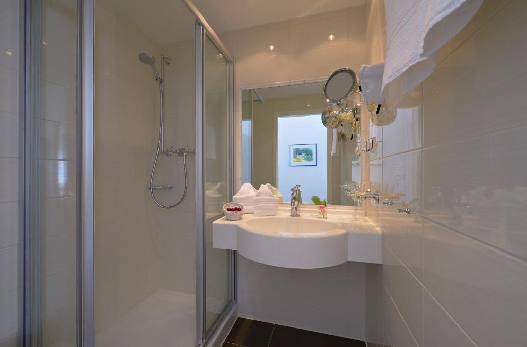 Single Room,1544210893:JPEG