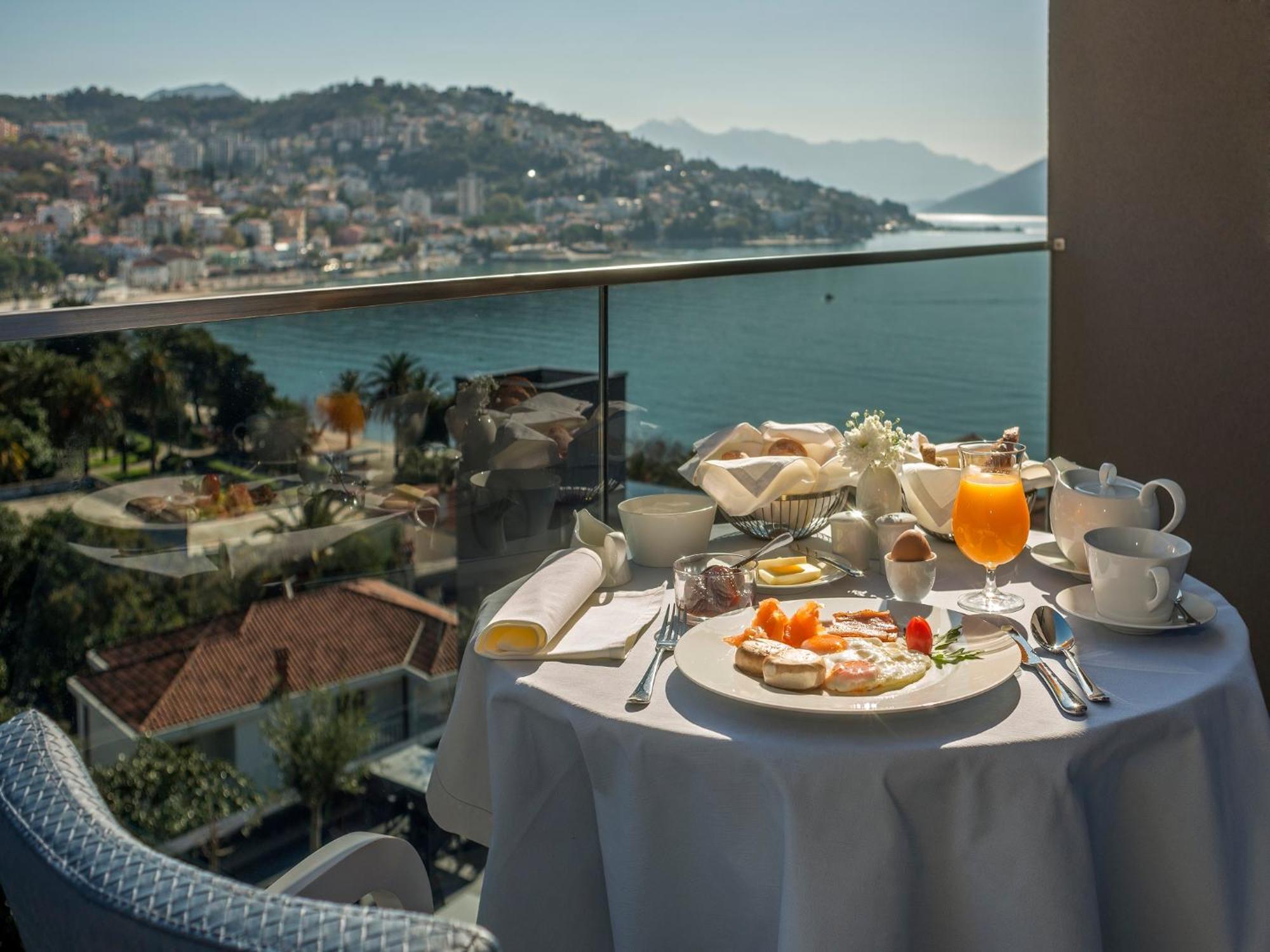 Twin Room Balcony side Sea View