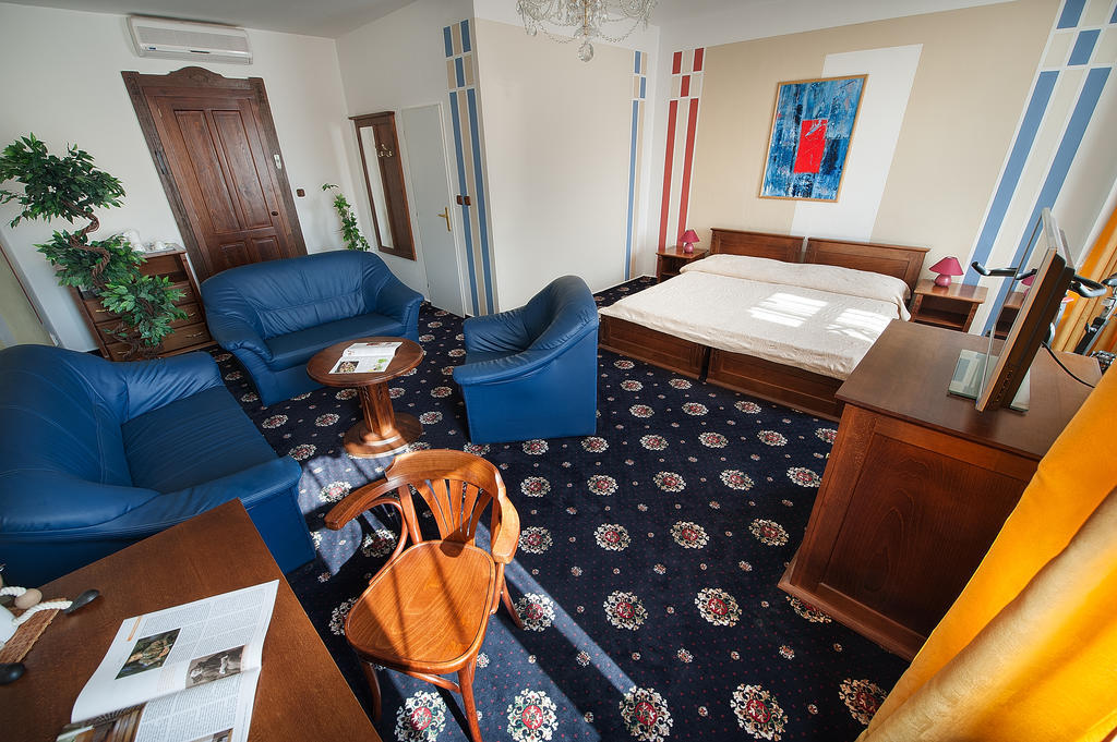 Junior Suite,247998561:JPEG
