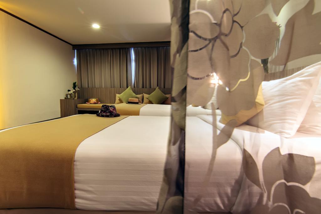 Deluxe Double Room,831469583:JPEG