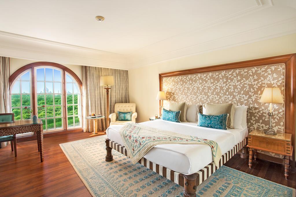 Habitación Premier con vistas al Taj Mahal