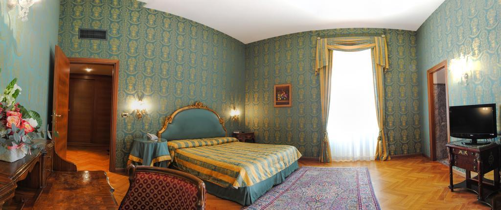Junior Suite,425136678:JPEG
