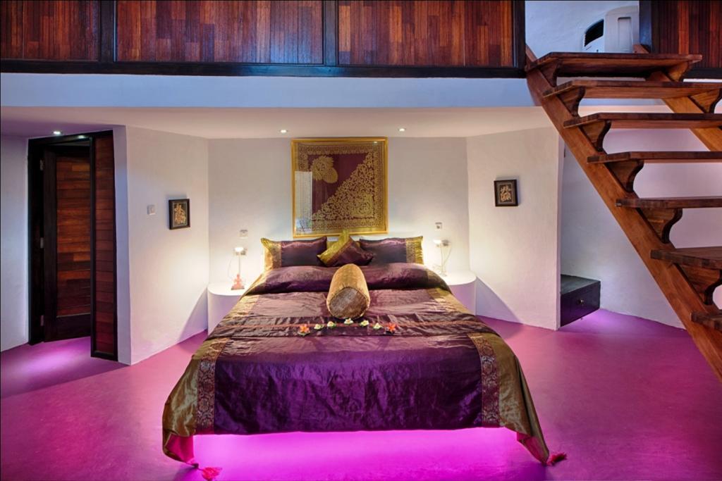 Jacuzzi Loft Villa