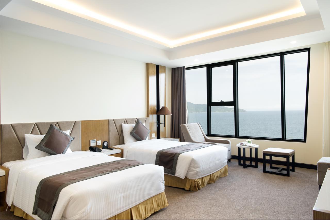 Deluxe Twin Room with Sea View