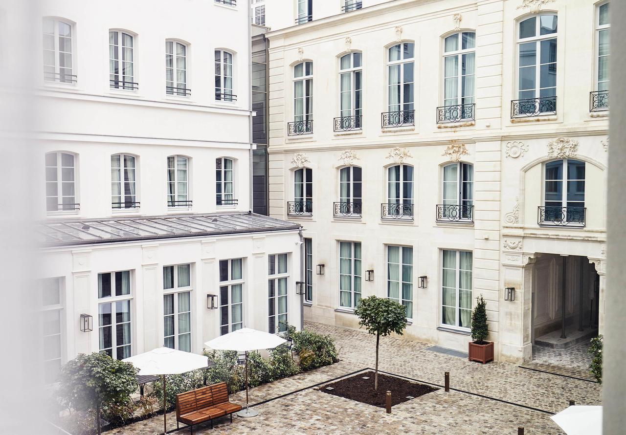 Roomy with Garden View,536968302:JPEG