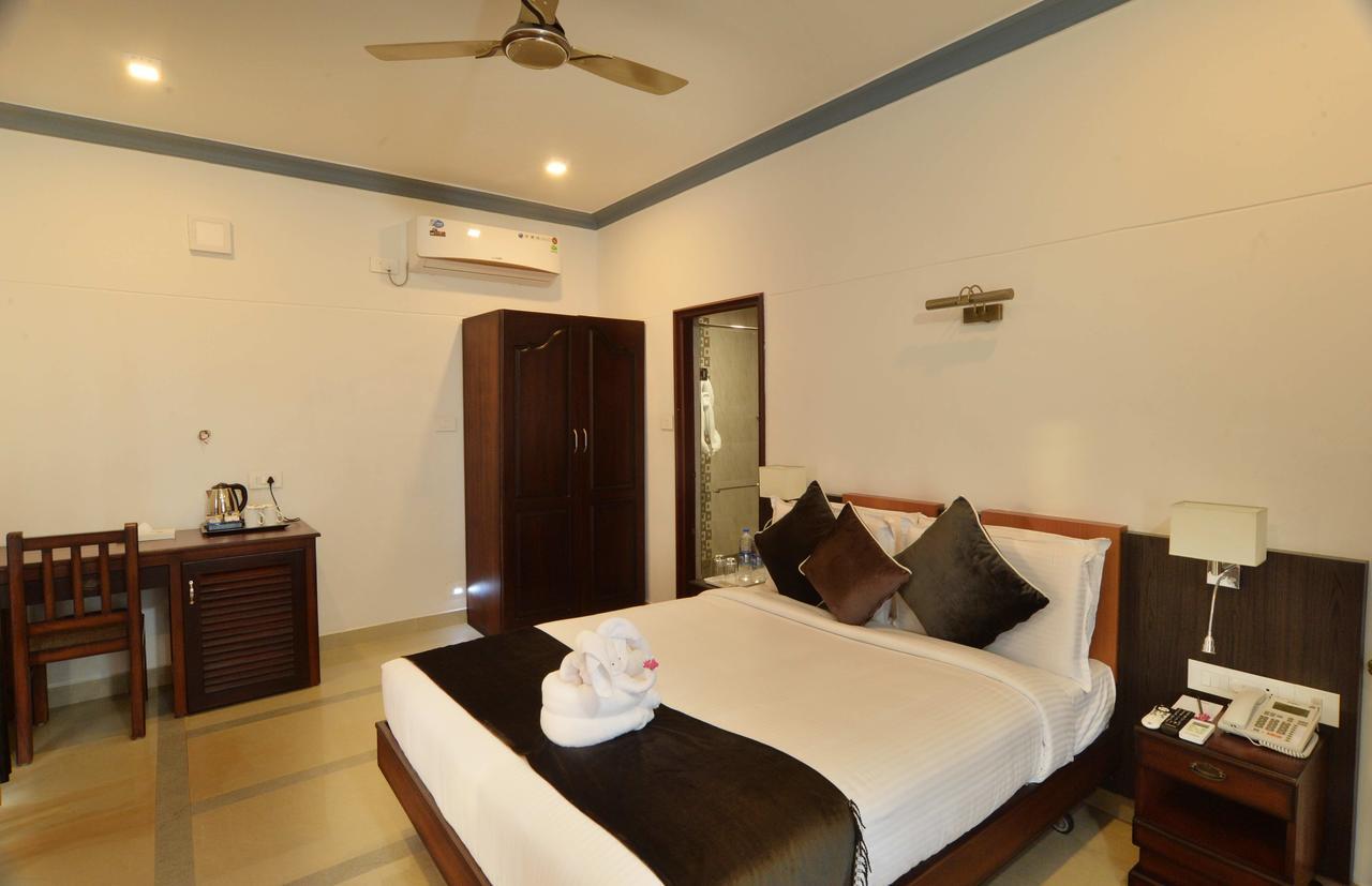 Deluxe Room,639090105:JPEG