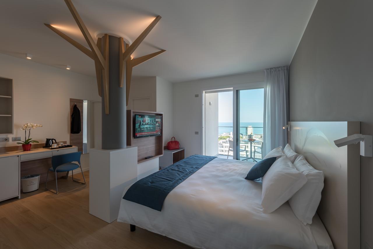 Kamer met Kingsize Bed en Uitzicht op Zee