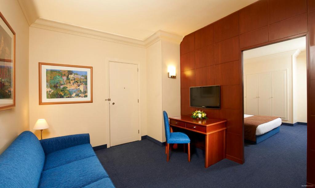 Double or Twin Garden View Suite with Balcony