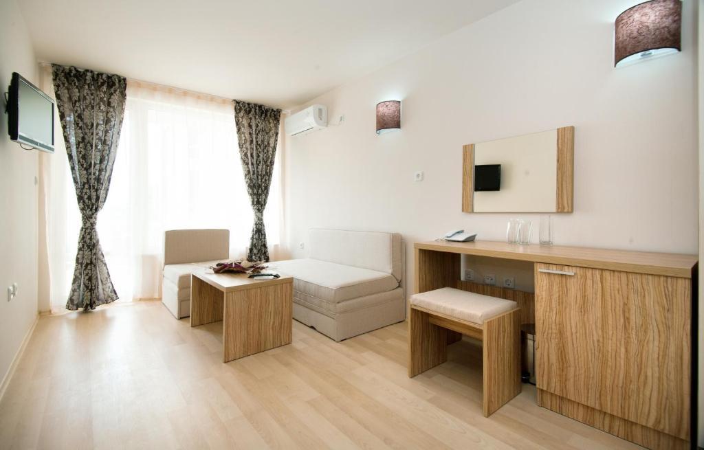 One-Bedroom Suite Balcony