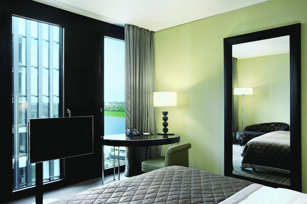 Deluxe King Room,1013020801:JPEG