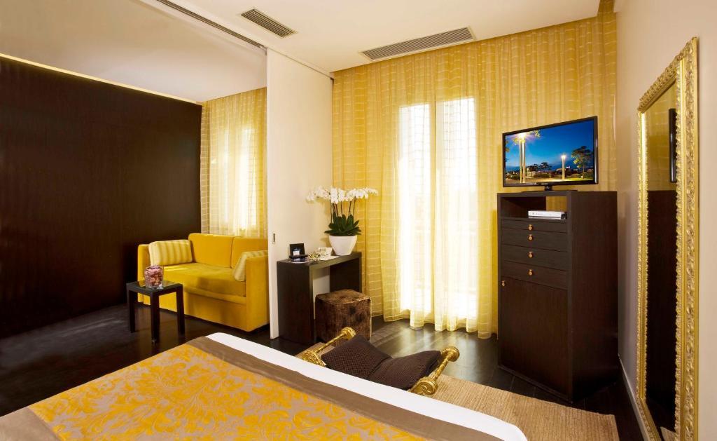 Junior Suite (2 Adults),65431855:JPEG