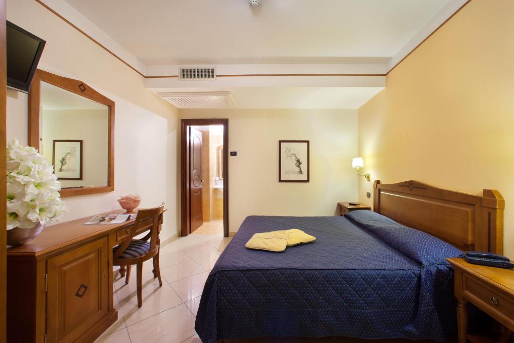 Double or Twin Room,1397502974:JPEG