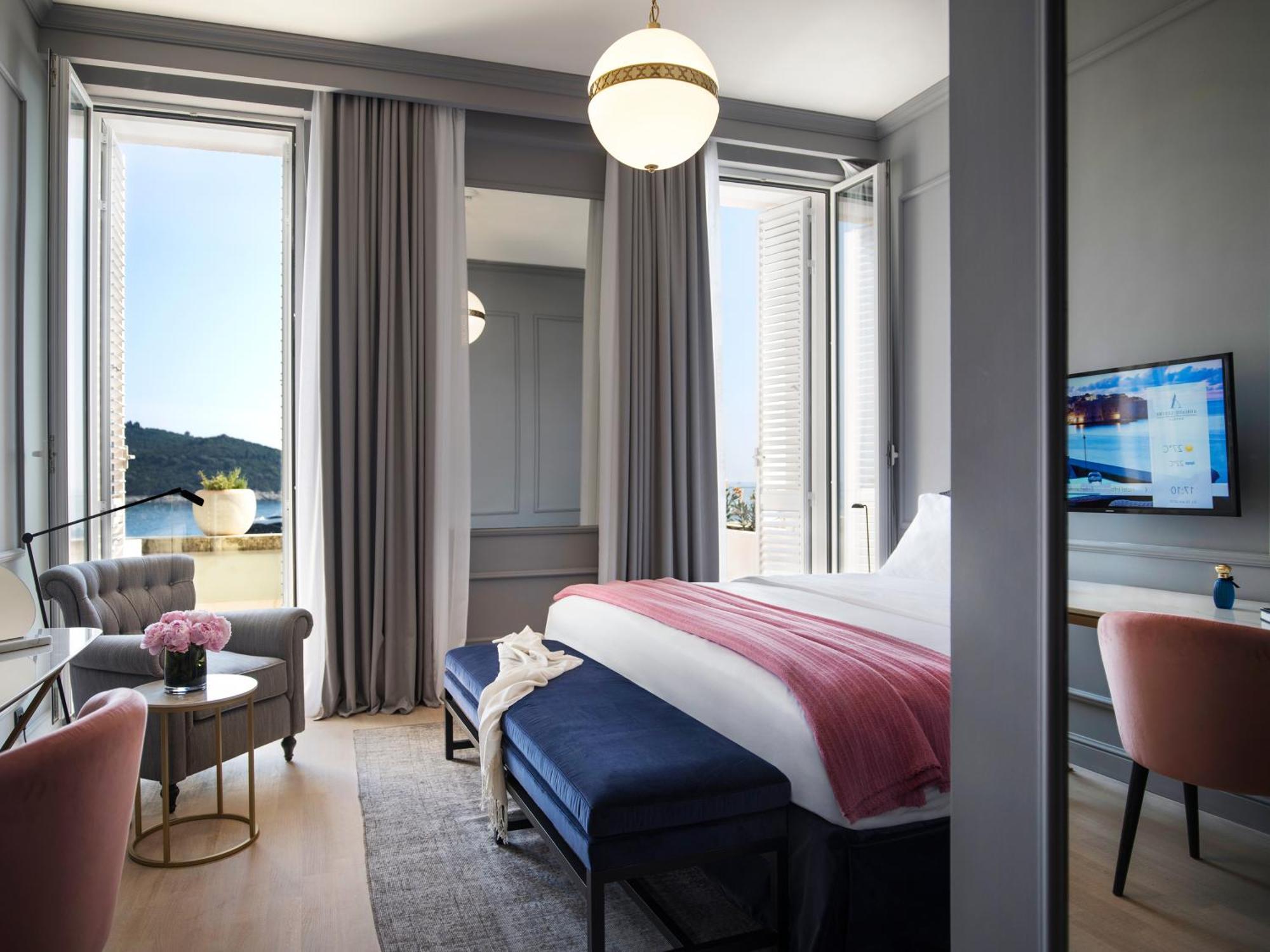 Habitación Doble Deluxe Villa Odak con terraza y vistas al mar