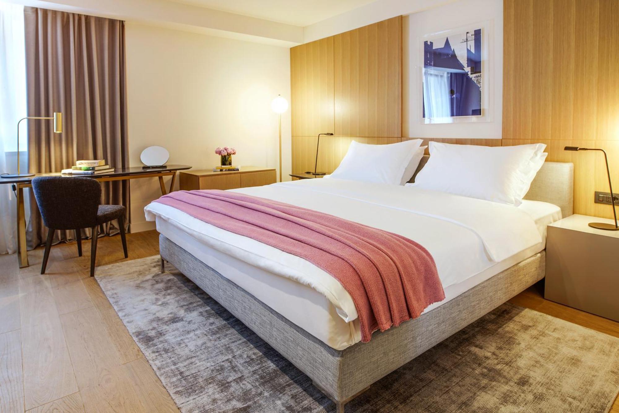 Classic Double Room,422557560:JPEG