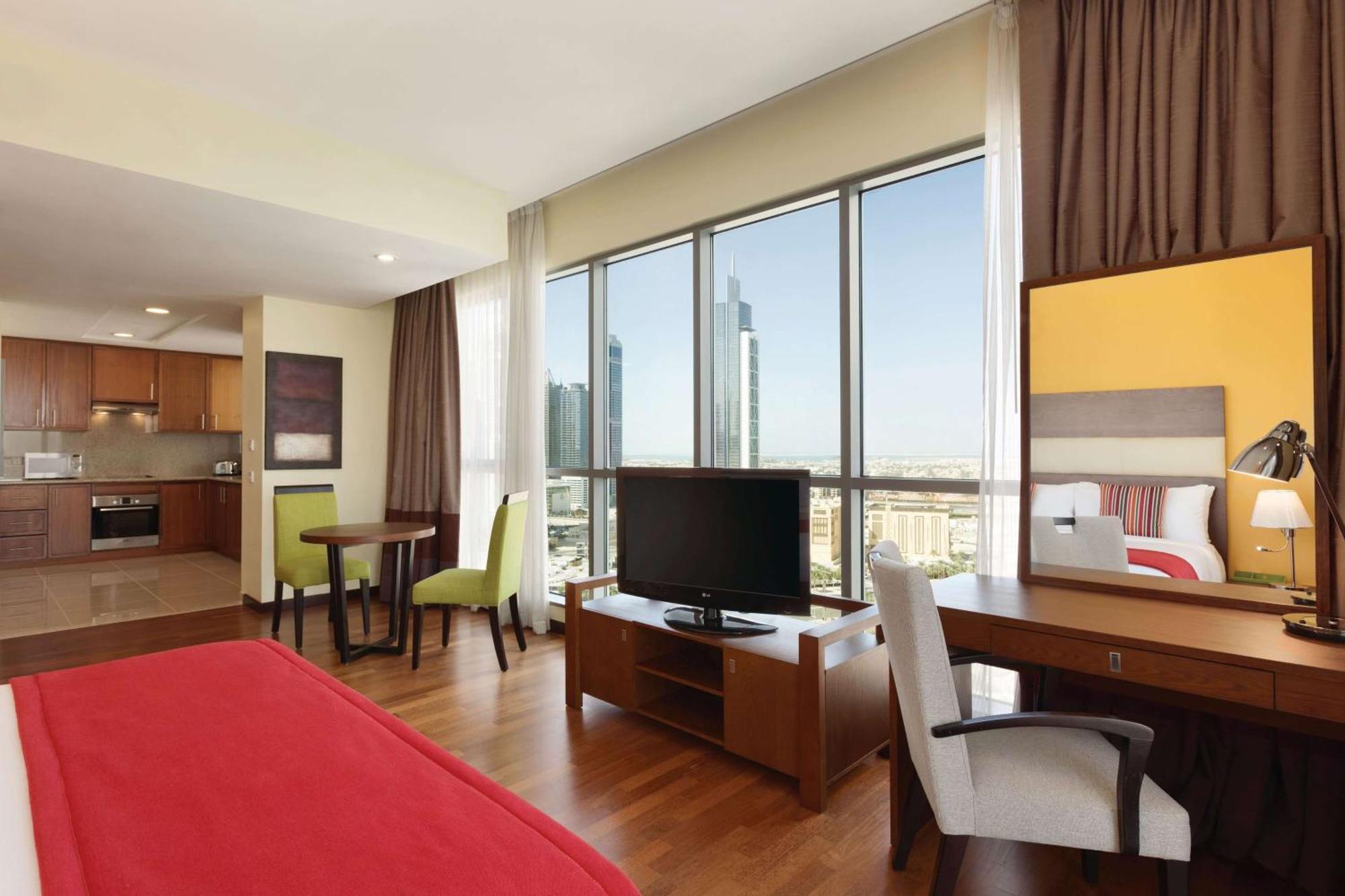 Estudio Premium para no fumadores con 2 camas individuales, vistas al Burj Khalifa/Fuente, traslado de cortesía a Kite Beach, al centro comercial Dubai Mall y a la estación de metro
