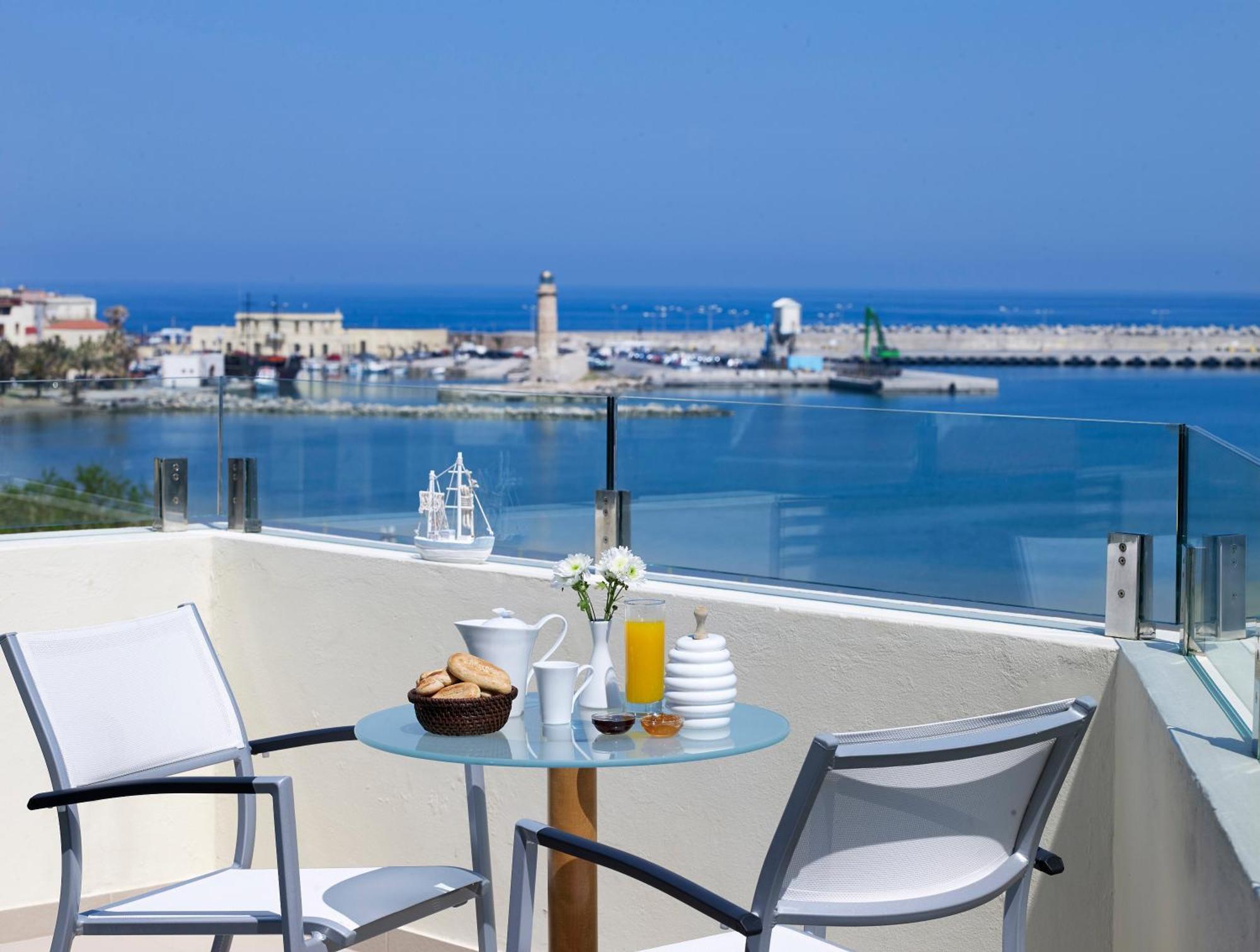Deluxe Suite with Sea View,1273225636:JPEG