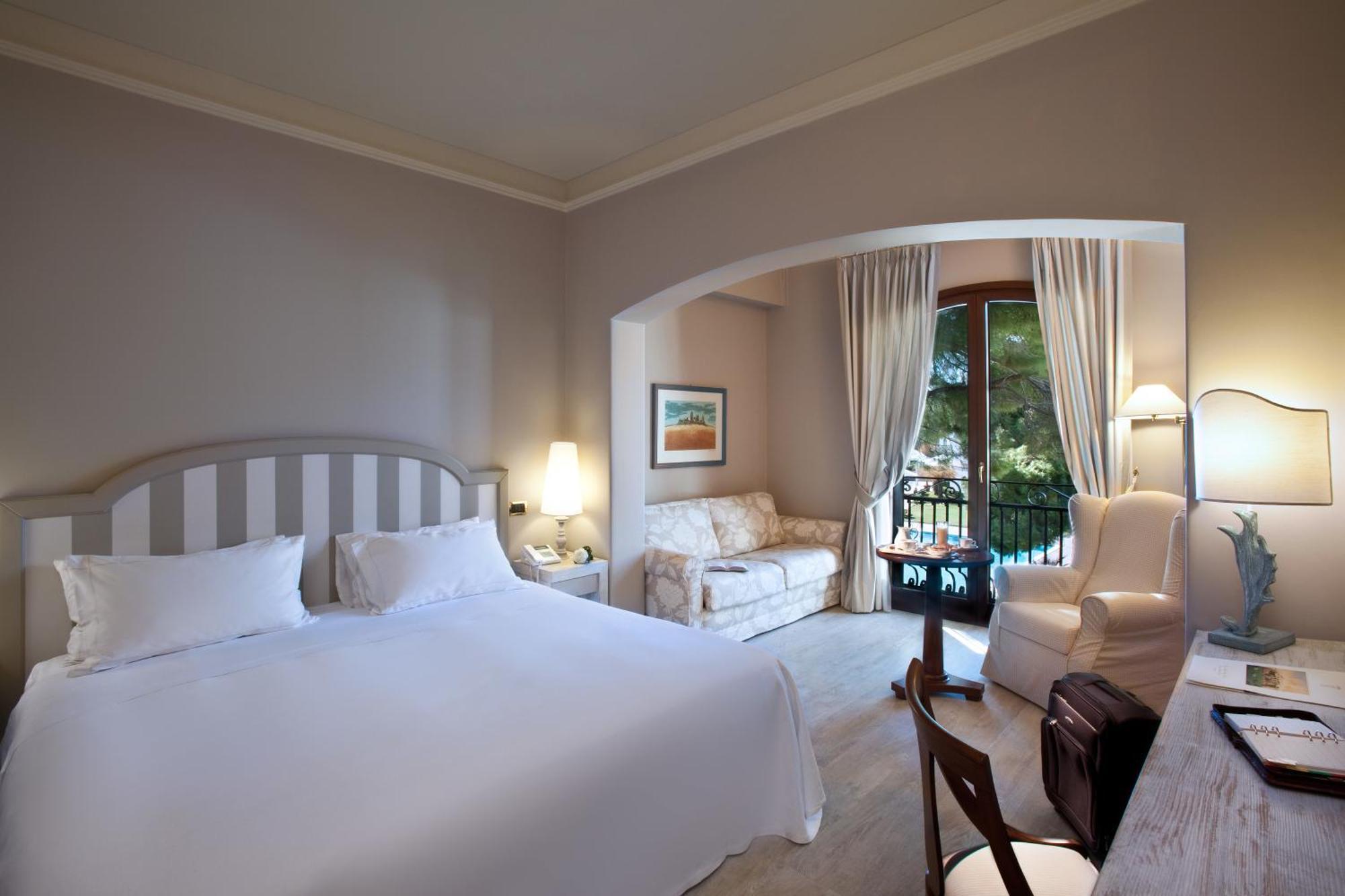 Superior Double or Twin Room,1274769667:JPEG