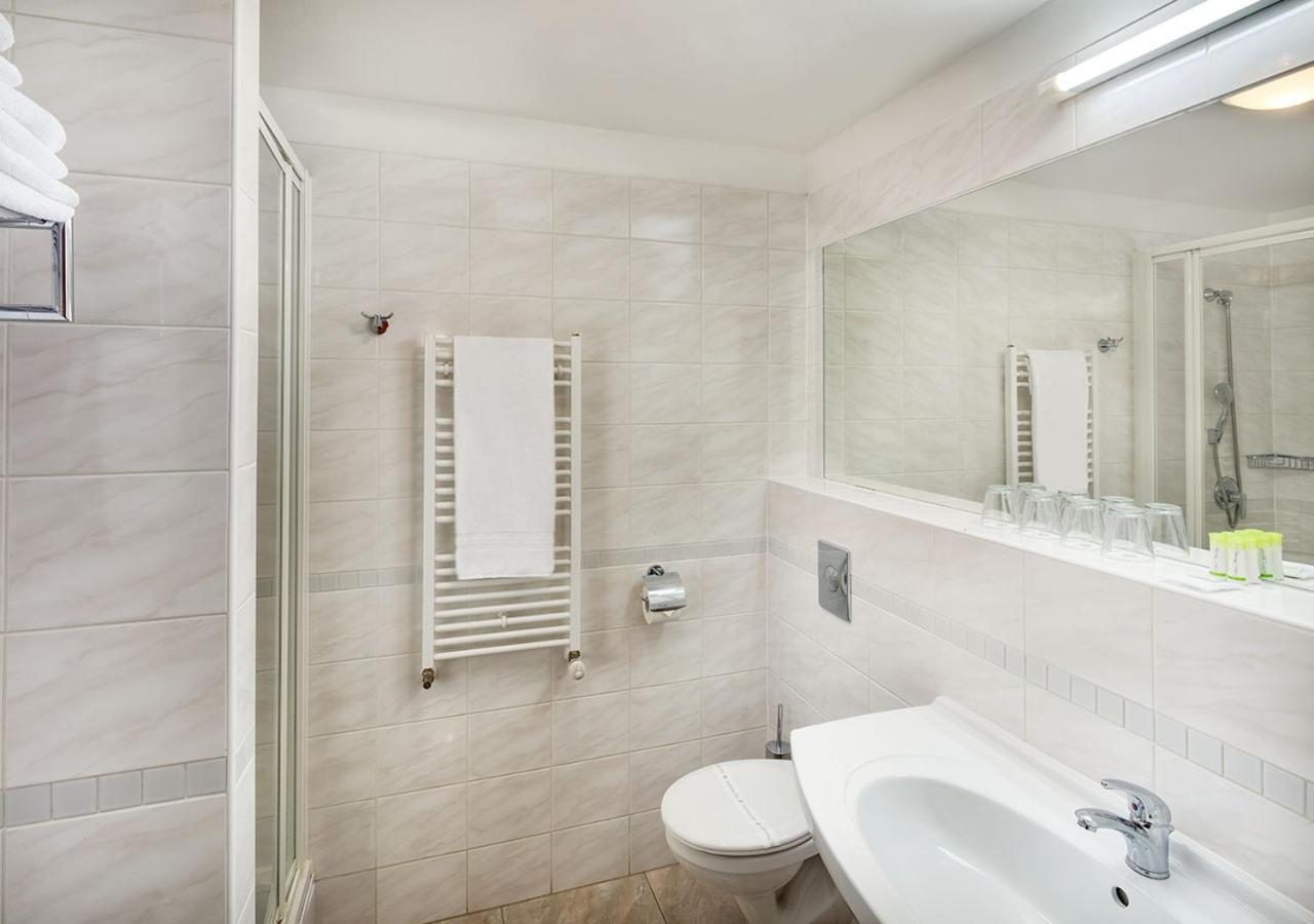 Superior Single Room