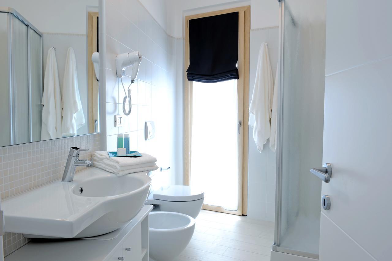 Superior Two-Bedroom Apartment with Sea View and Terrace,746549570:JPEG