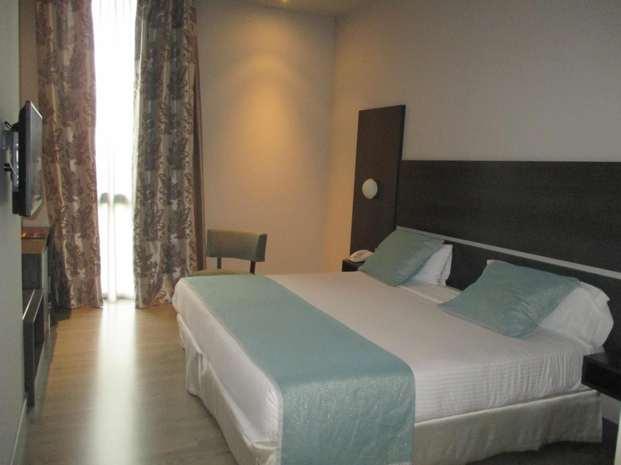King Room - Non Smoking,1629895994:JPEG