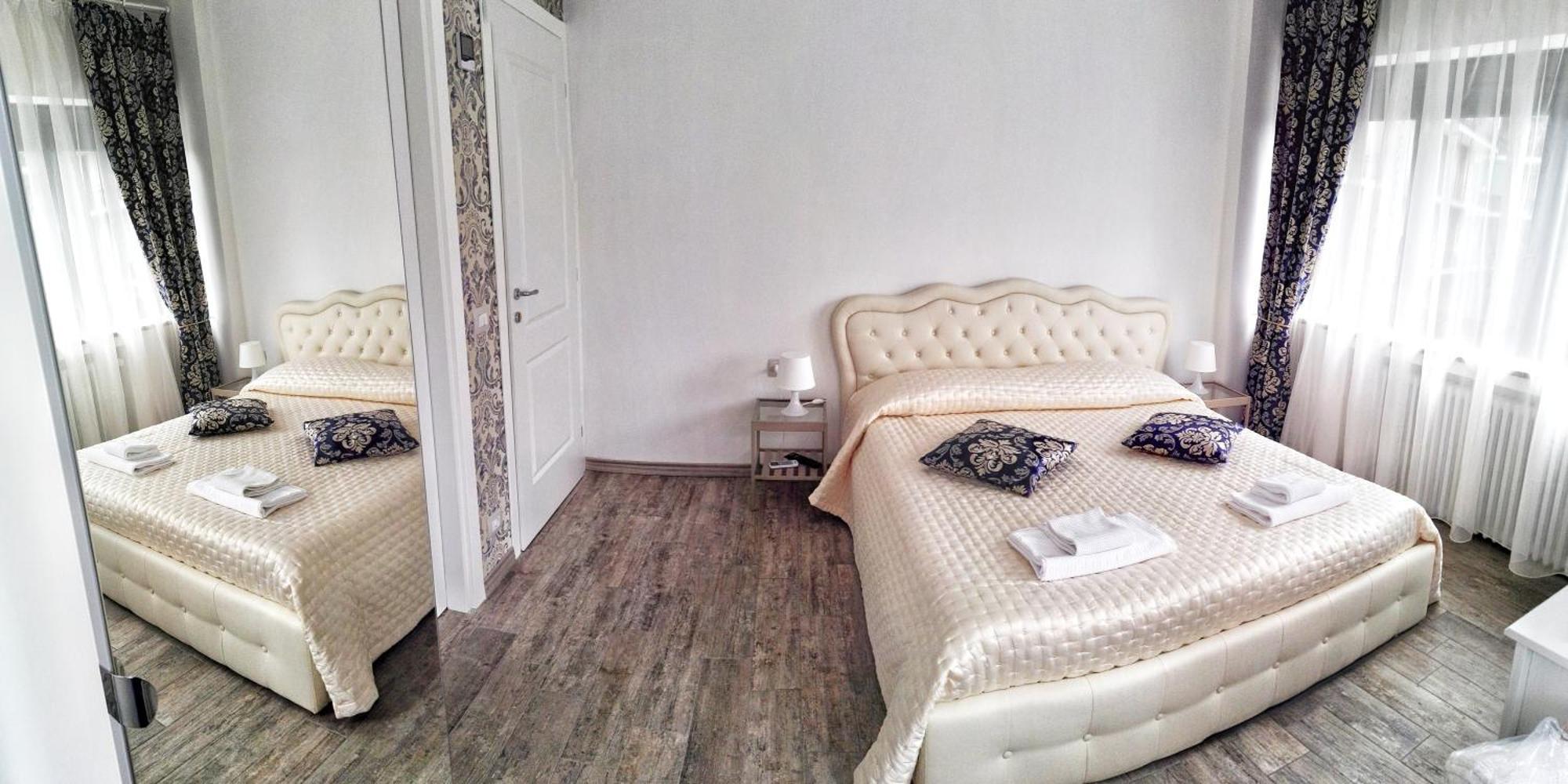 Deluxe Room,779230746:JPEG