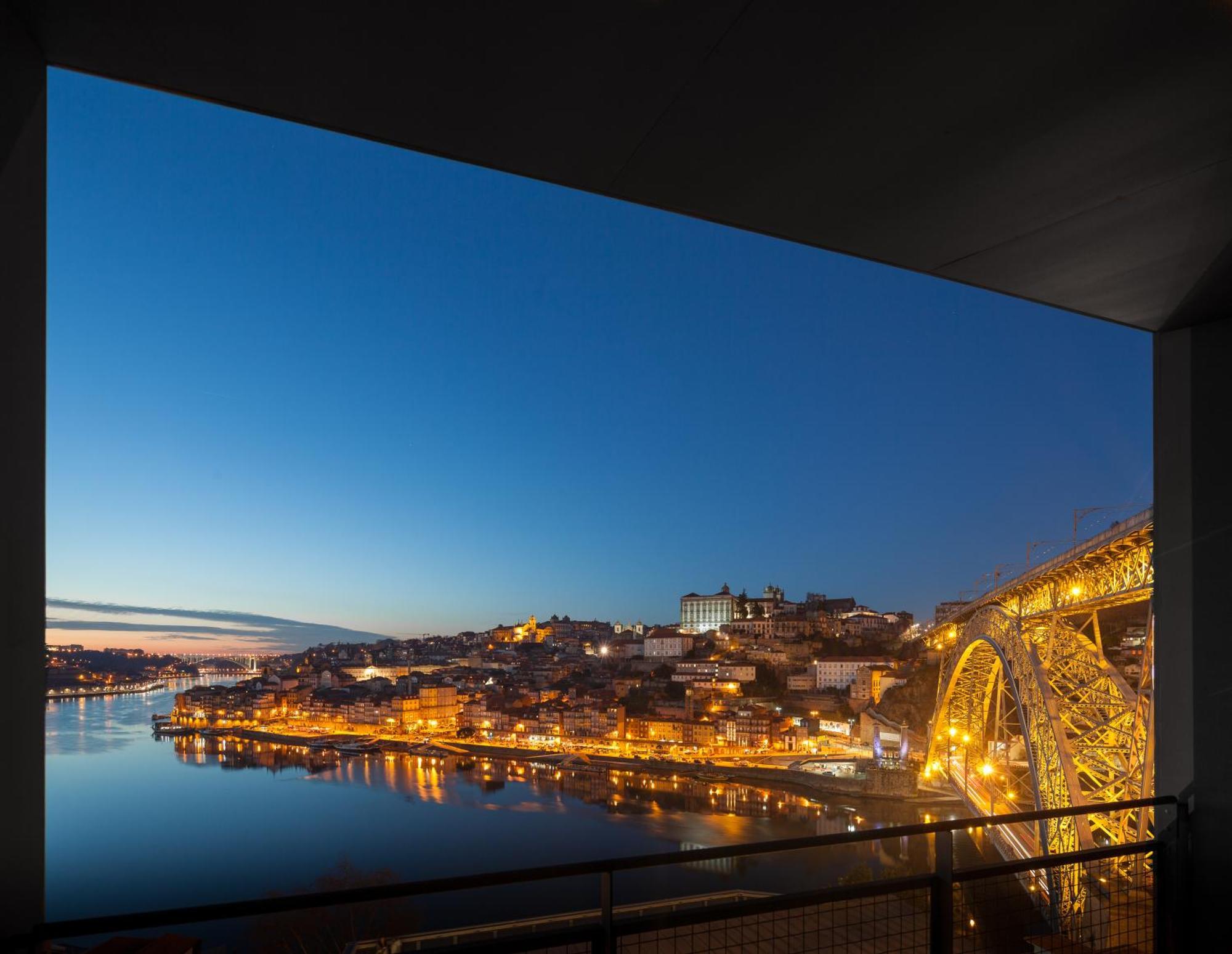 Penthouse Apartment River view
