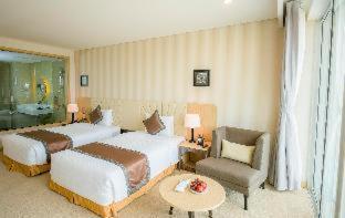 Deluxe Twin Room Balcony Mountain View High Floor