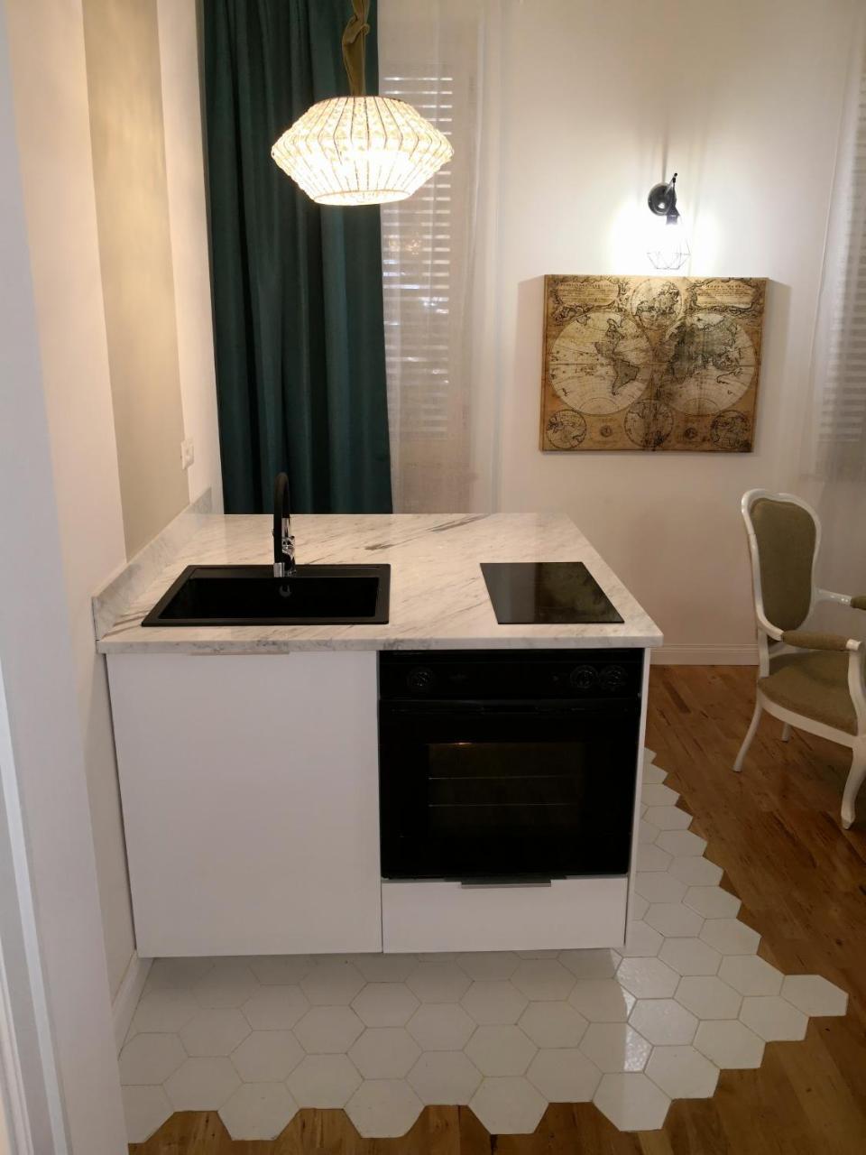 Apartment 150 Annex