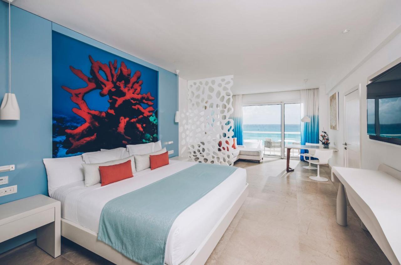 Last Room Available Single Use