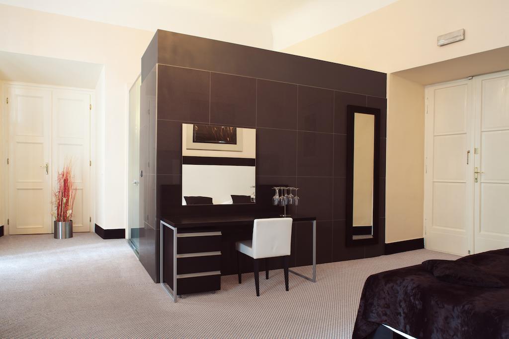 Double Room,1209882658:JPEG