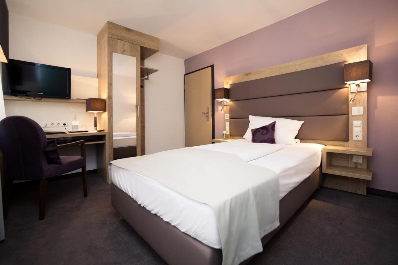 Standard Double Room,739107619:JPEG