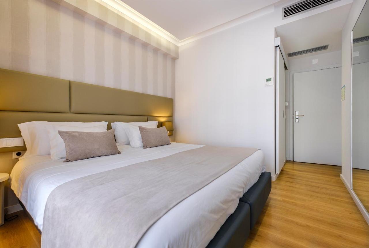 Double Room,750062699:JPEG