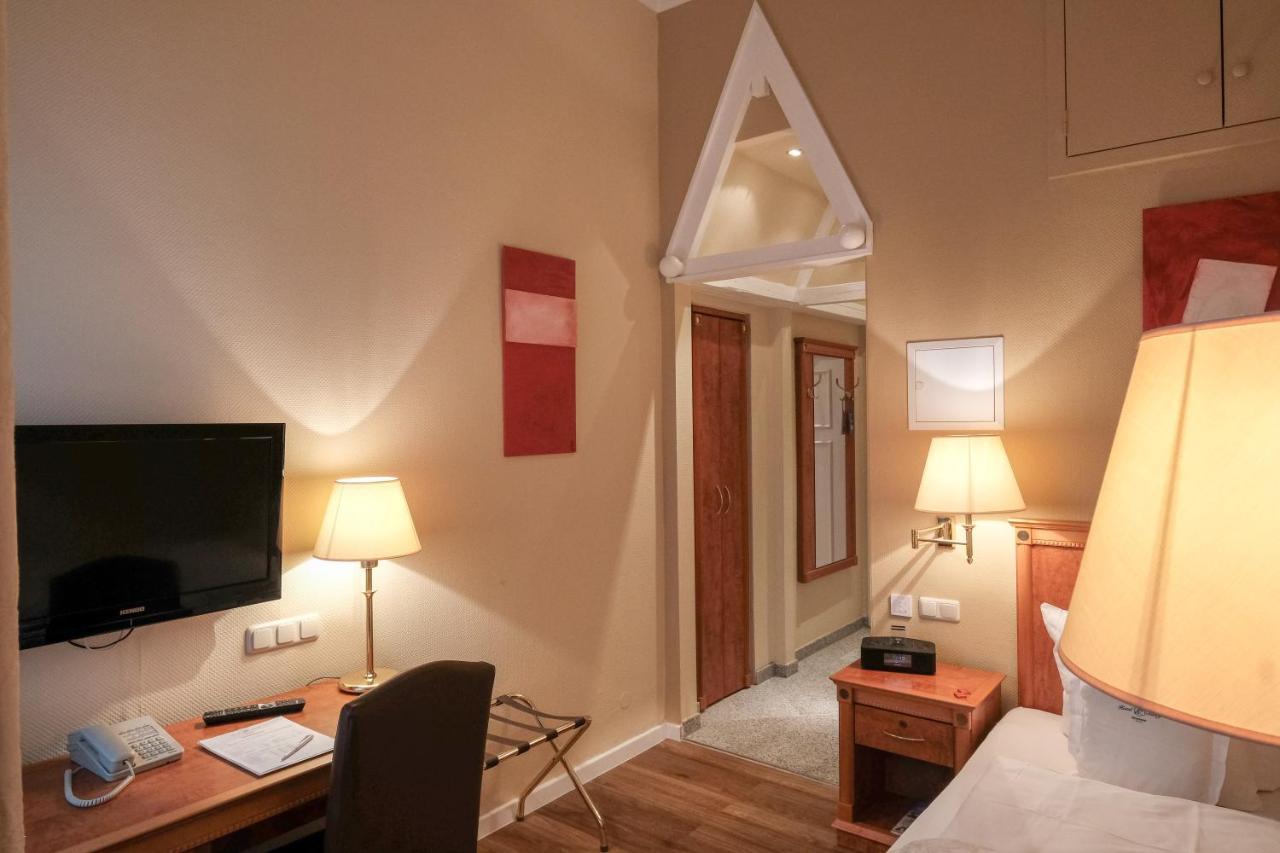 Standard Single Room