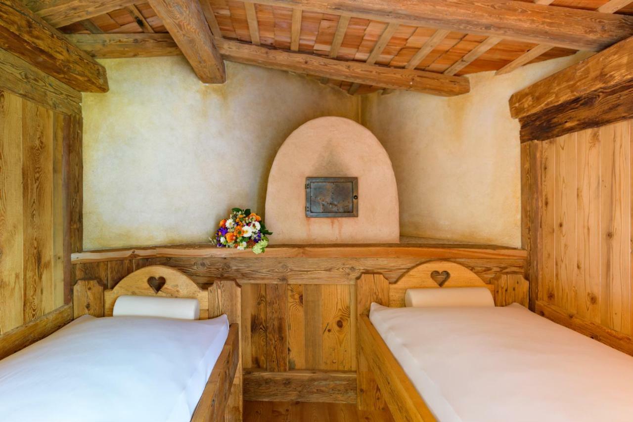 Familienzimmer mit Bergblick