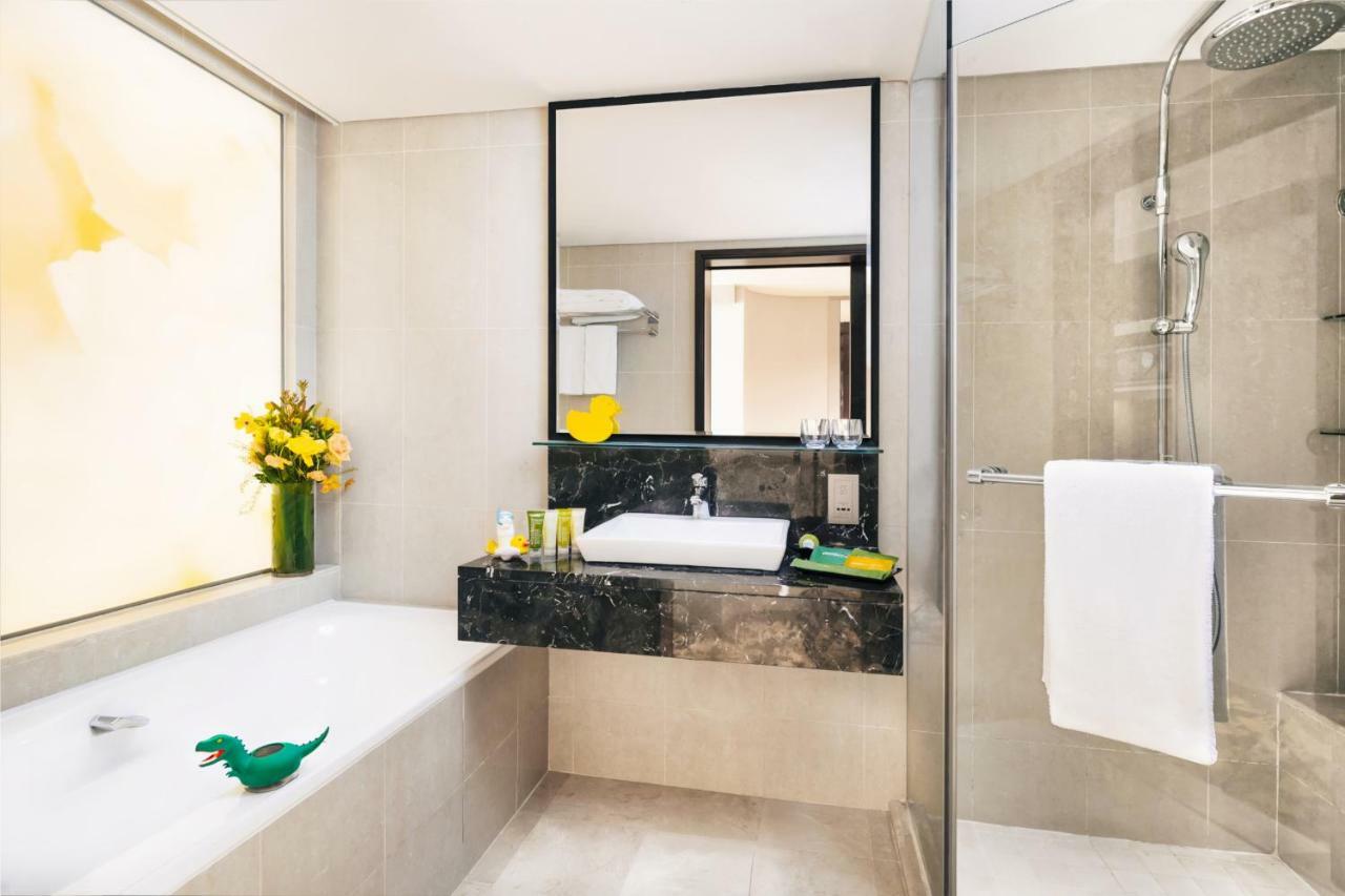 Premier King Room High Floor