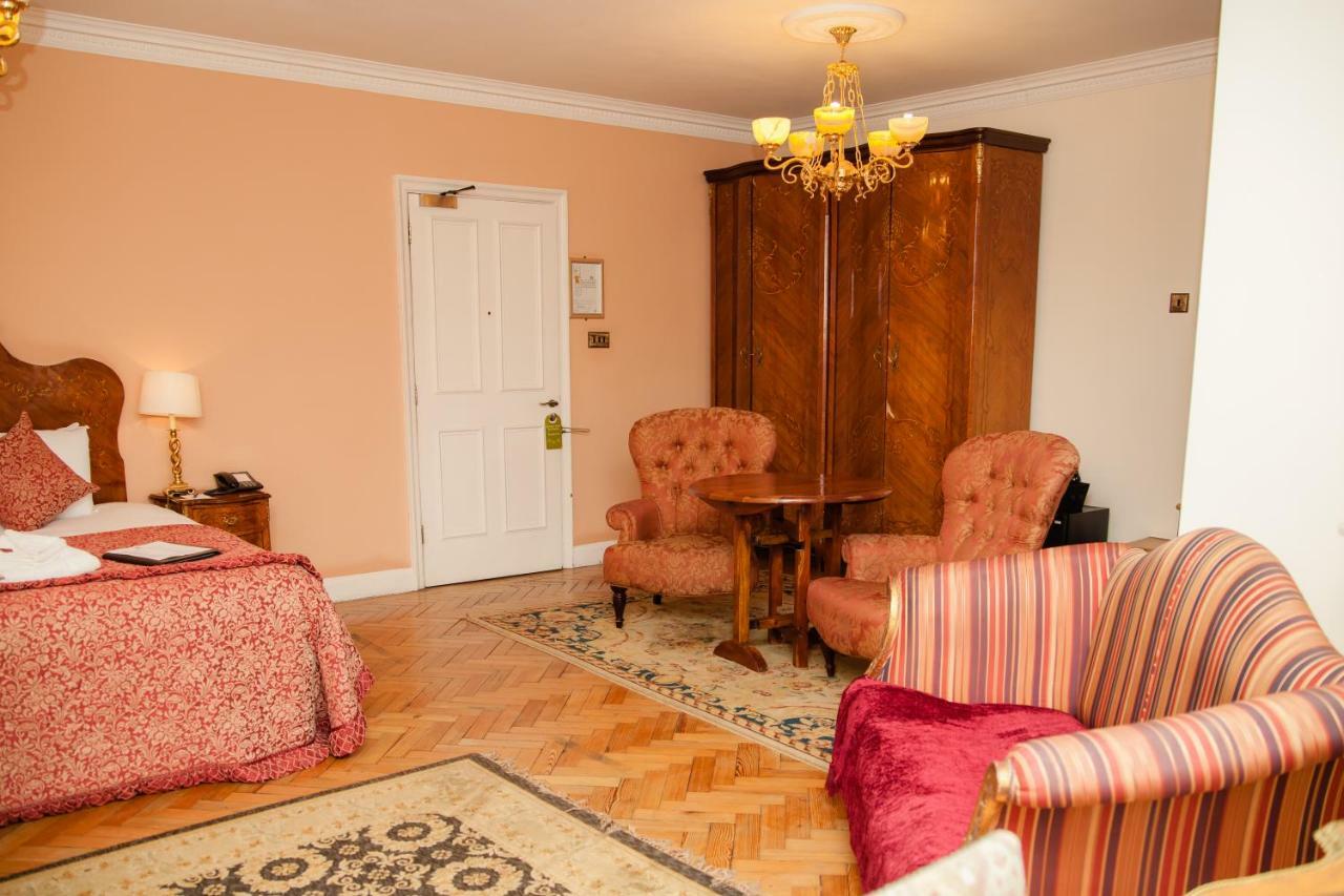 Deluxe Suite Not Dog Friendly