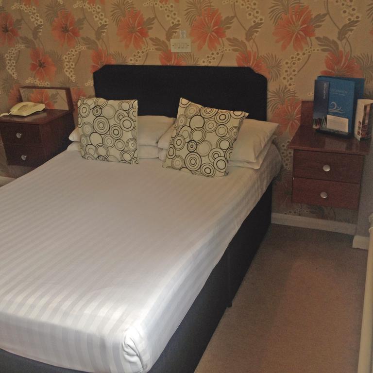 Compact Double Room,79181469:JPEG