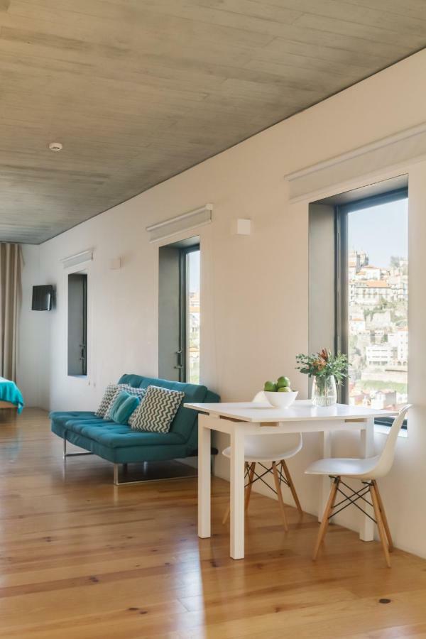 Studio Apartment River Bridge View