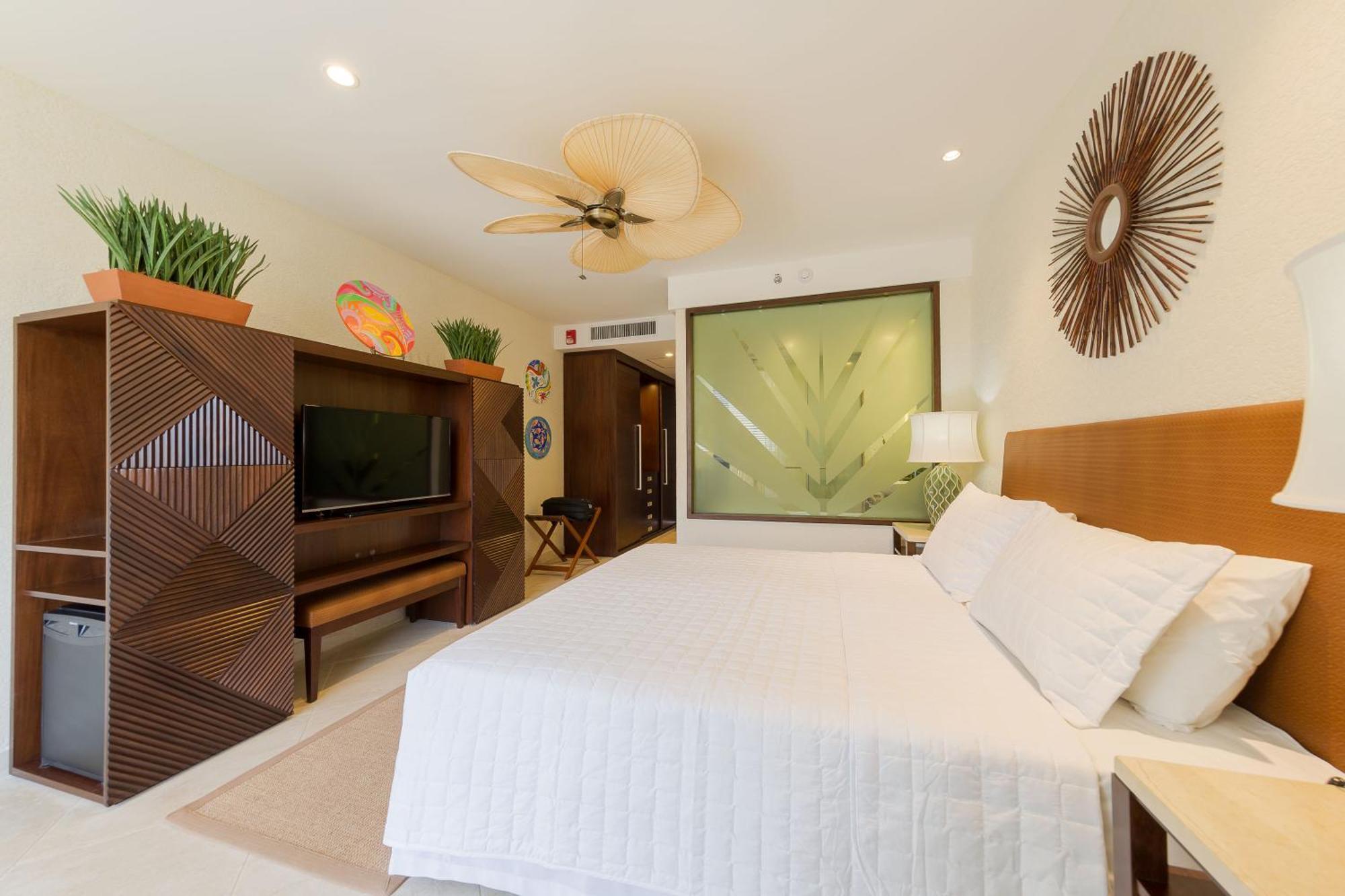 Deluxe Double Room Bath