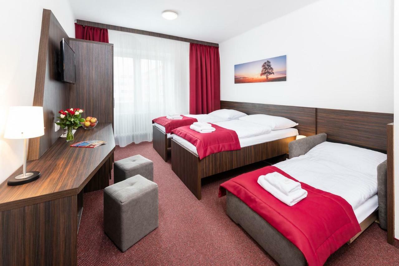 Deluxe Double or Twin Room,1169940145:JPEG
