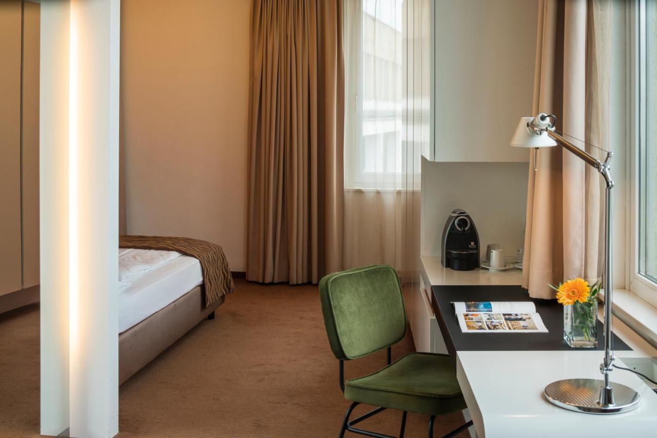 Deluxe Room,960947878:JPEG